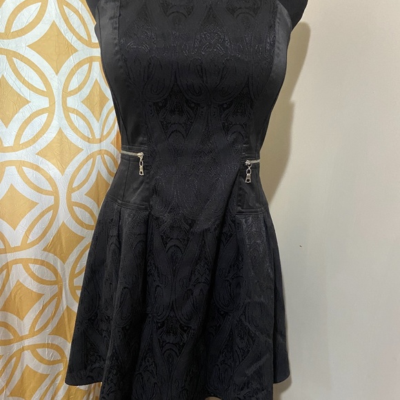 Forever 21 Paisley and Satin Mini Dress - Picture 11 of 12